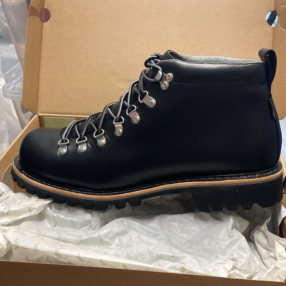 Eddie Bauer Men's Black K6 Hiking Boots - Picture 2 of 6